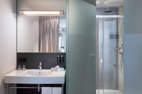 The Level Two Bedroom Suite,1774474730:JPEG